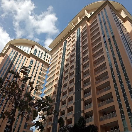 Venice Mckinley Hill Taguig Bgc Dış mekan fotoğraf